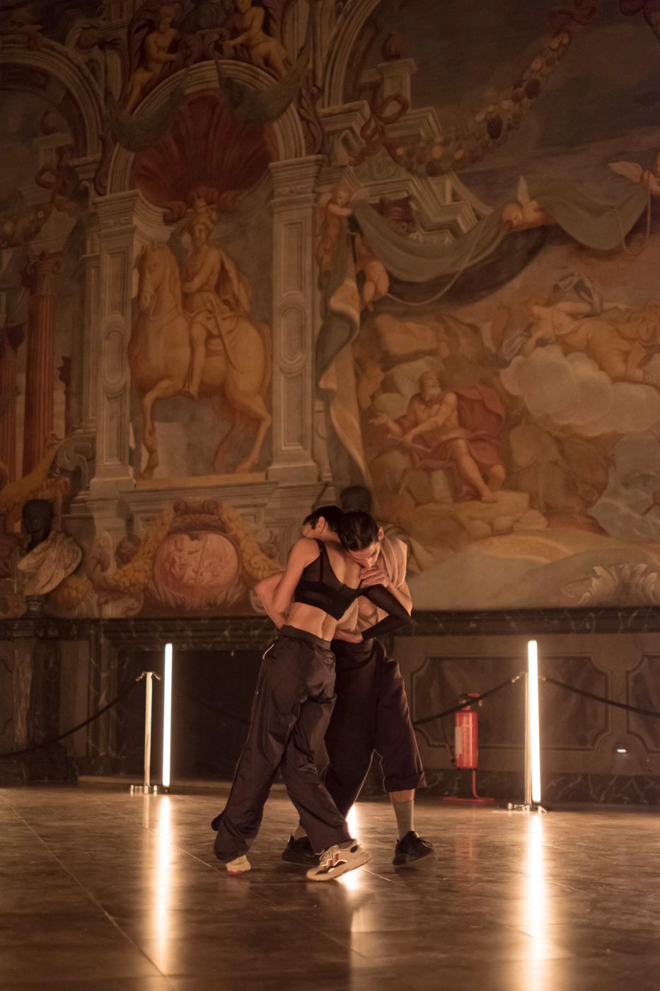 THEATER & PERFORMANCE